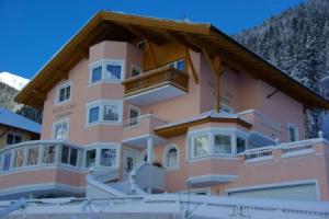 Hotel «Garni Corinna», Ишгль