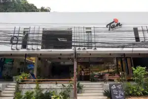 Tan Hostel x Cafe, Ао Нанг