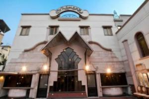 Rajhans Hotel, Мумбаи