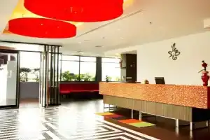 The Tide Resort - Sha Plus Certified, Банг Саен
