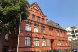 back to school (rote Schule), Андернах