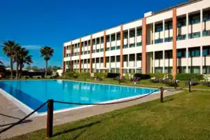 Отель «Mercure Leonardo da Vinci Rome Airport», Фьюмичино