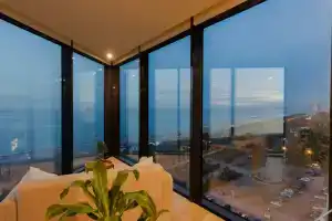 Отель «MiraMar Luxury Residences», Батуми