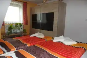 Penzion a restaurace U Třeboňského kola, Тршебонь