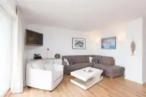 Haus 7 Apartment 2 Hundefreundlich, Плау-ам-Зе