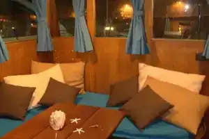 Boat Sea Dreams Charter, Геркуланум
