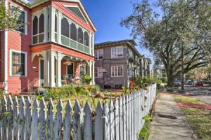 Soul & Style! Duplex Near French Quarter w/ Porch, Новый Орлеан