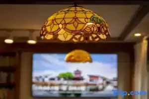 Отель «Lijiang Zhenmei Shishan Scenic Inn (Sifang Street Big Water Wheel Store)», Лицзян