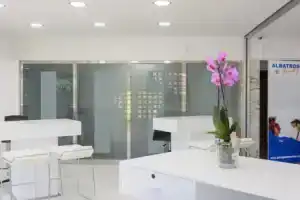 Albatros Apartamentos, Салоу