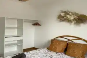 Appartement T2 proche de la gare Bourg en Bresse, Бурк-ан-Брес
