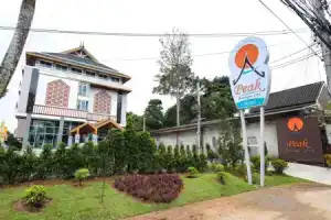 Peak Boutique City Hotel Krabi, Краби