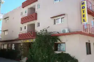 Tina Hotel, Ханья