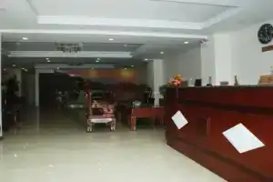Golf Star Hotel, Хошимин