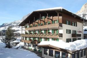 Hotel «la Plaza», Корвара