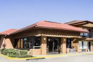 Hotel «Belair Orlando Near Florida Mall», Орландо