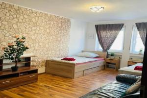 Ferienwohnung in Binger Stadtmitte mit Balkon, Бинген