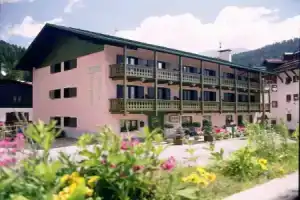 Hotel «Zeni», Мадонна-ди-Кампильо