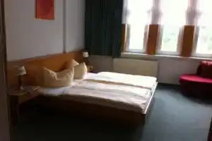 Pension Tannenrausch, Фридрихрода