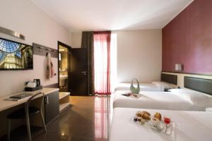 Hotel «Five», Милан