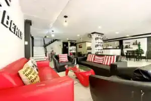 Beachwalk Patong Hotel, Патонг