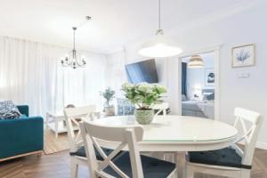 Azure Apartment by Baltic Home, Альбек