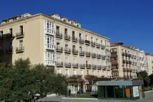 Art Suites Santander, Сантандер