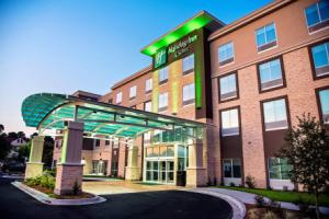Holiday Inn & Suites - Savannah Airport - Pooler, An Ihg Hotel, Саванна