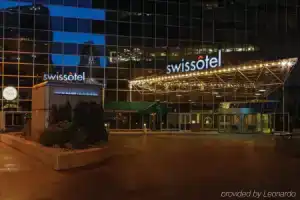 Отель «Swissotel Chicago», Чикаго