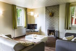 Garden-view Bungalow With a Fireplace, in the Veluwe, Эпе