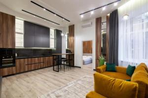 Royal apartment on Leontovicha 7/2, Львов