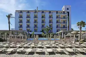 Mare Hotel, Савона