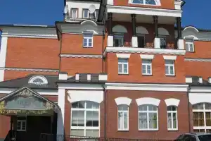 Отель «Дафна», Свердлово