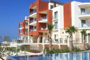 Sundance Suites Hotel, Тургутреис