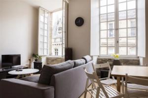 AUSONE 3 - Apartment with exceptional view, Бордо