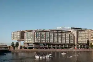 Отель «DoubleTree by Hilton Amsterdam Centraal Station», Амстердам
