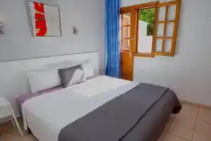 Rainbow Golf Bungalows, Gay Men-only Resort, Маспаломас