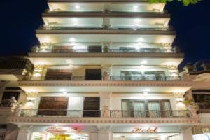 Rio Hotel, Нинь Бинь