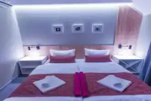 Hotel «Falcon», Жешув