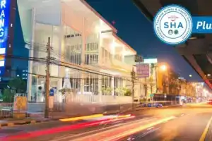 Trang Hotel Bangkok - Sha Plus, Бангкок