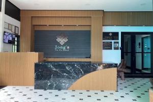 Jong's house, Пхи Пхи