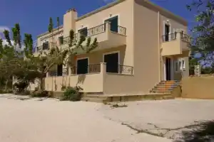 Apartment in Olive Grove, Фалираки
