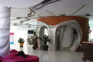 Bougainville Bay Hotel, Саранда