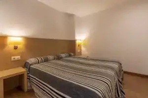 Almirall Apartaments, Льорет де Мар