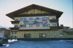 Hotel «Bellaria», Предаццо