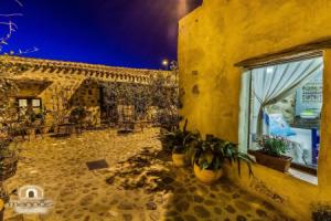 Отель «Albergo Diffuso Mannois», Орозеи