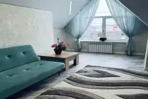 Дом на Туманной, Железнодорожный