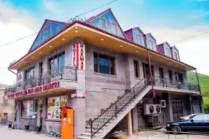 Har-Mar Hotel, Горис