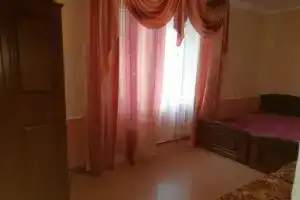 2-hkomnatnaja kvartira v 3 min ot morja v Gagre, Гагра