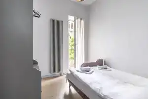 New Comfortable 2 Bedroom Cottage w/Big Terrace, Юрмала