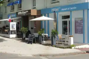 Hotel «Restaurant L'Atlantique», Сен-Жан-де-Мон